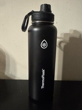ThermoFlask Matte Black Insulated Water Bottle 40 oz